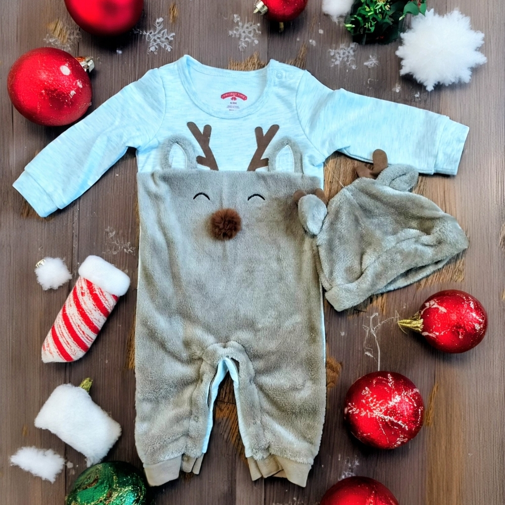 Adorable Reindeer Baby Outfit with Hat
